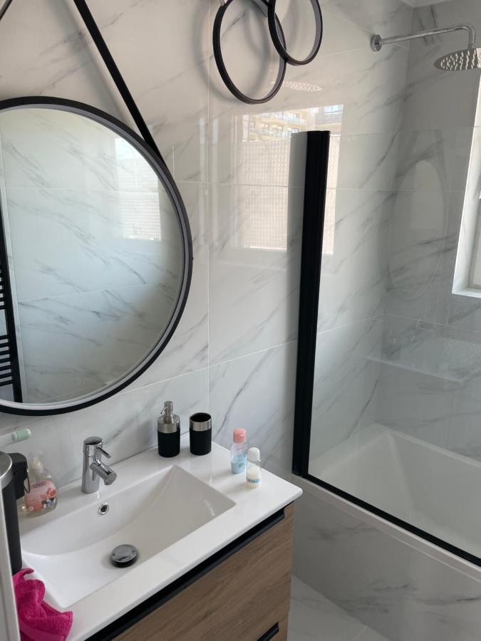Appartement 303 Place Leopold 1Er A La Panne A 100M De La Plage Екстериор снимка